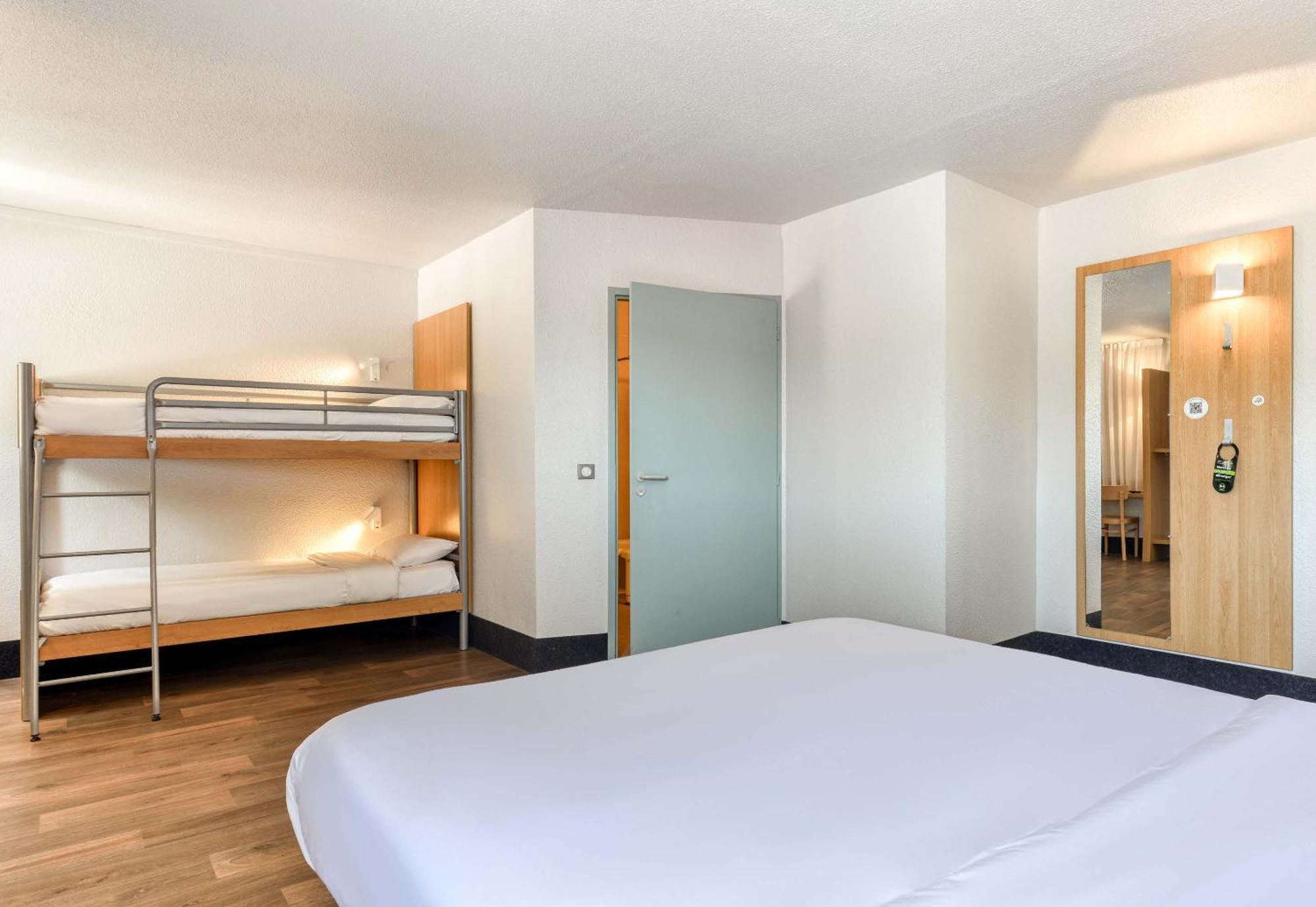 B&B Hotel Narbonne 2 エクステリア 写真